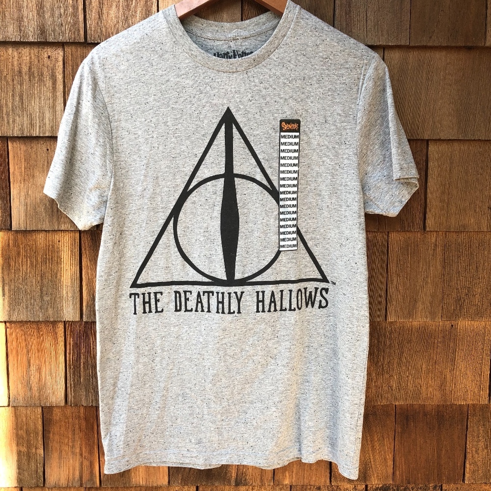 NWT Harry Potter The Deathly Hallows T-shirt(M)